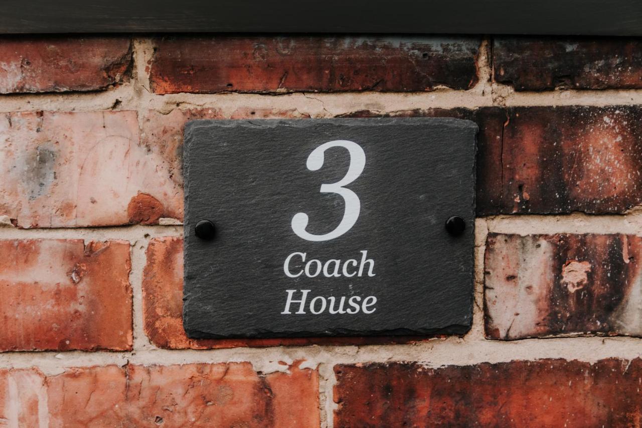 Coach House, A Cosy Nook In The Heart Of Tyne And Wear, With Parking, Wifi, Smart Tv, Close To All Travel Links Including Durham, Newcastle, Metrocentre, Sunderland Washington  Dış mekan fotoğraf